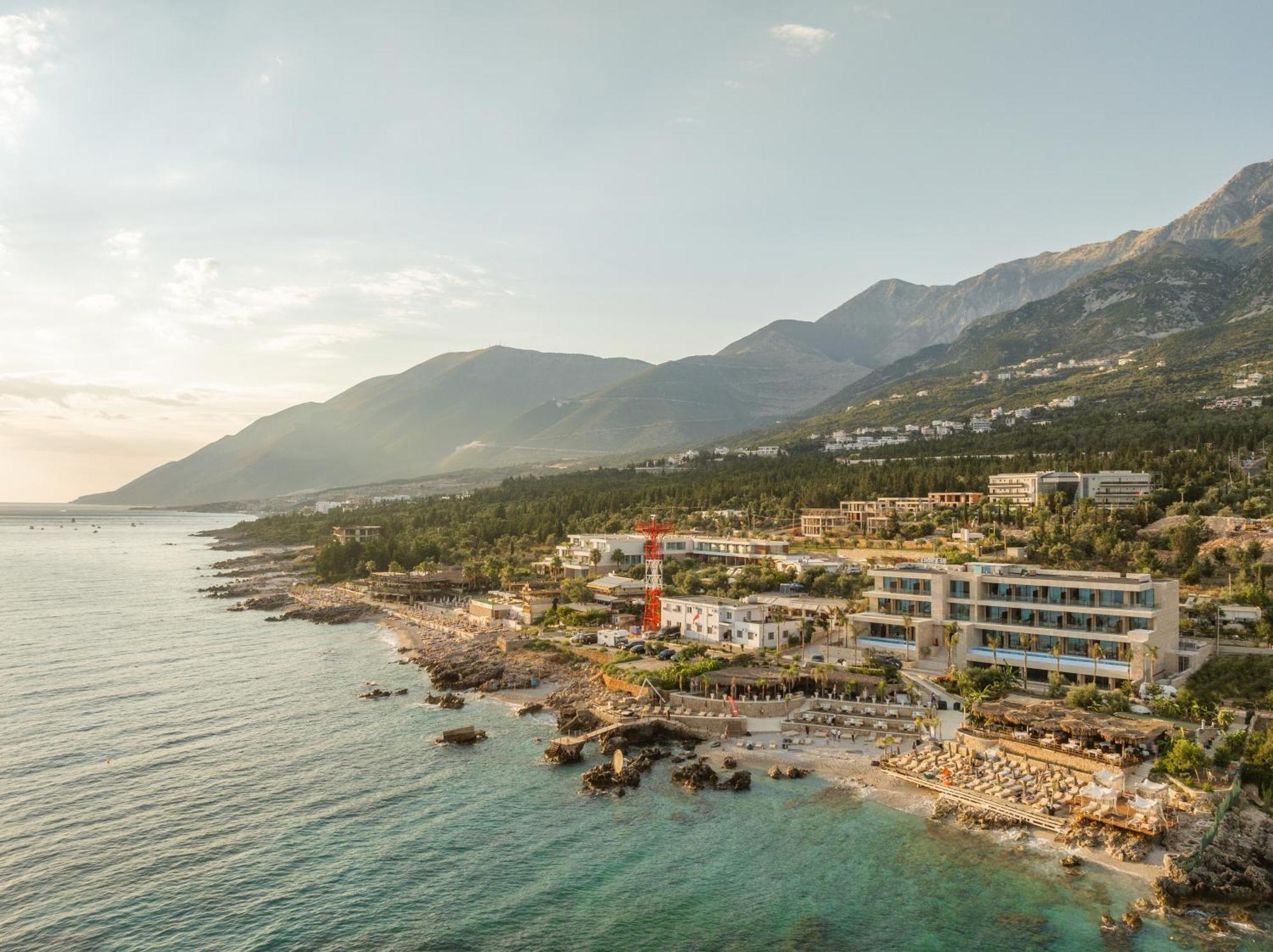 Beyond A Luxury Boutique Hotel ديرمي المظهر الخارجي الصورة